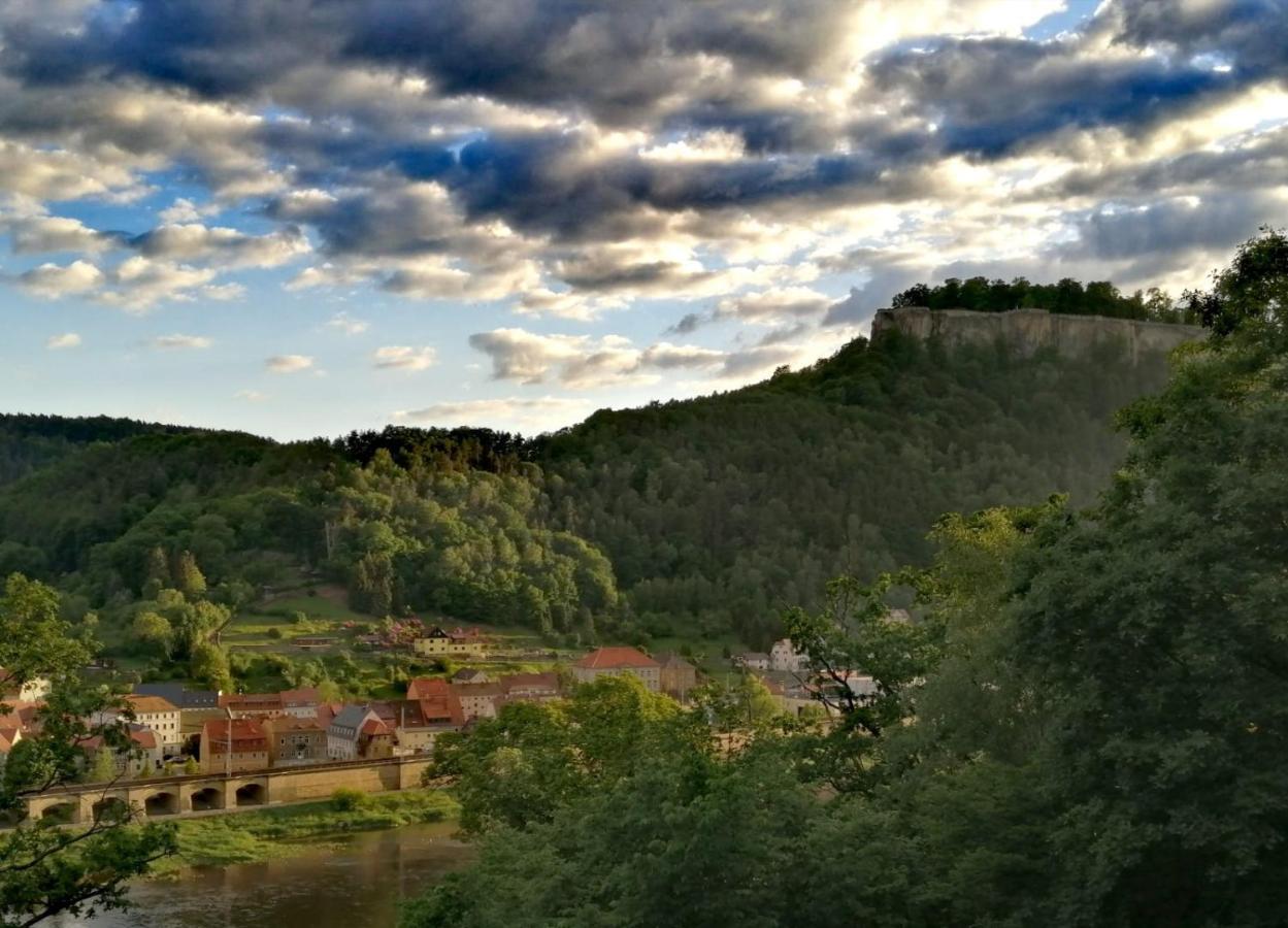 Luxusboofe - Ferienhaus Am Lilienstein Apartment Konigstein an der Elbe Bagian luar foto